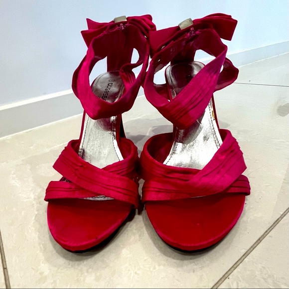 Obsessed Shoes - Pink Obsessed heels (bnwot) in size 10